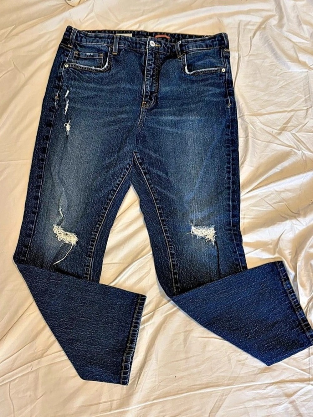 Pilcro Women's “Borrowed” Jeans Dark Wash Blue Denim Distressed 32T